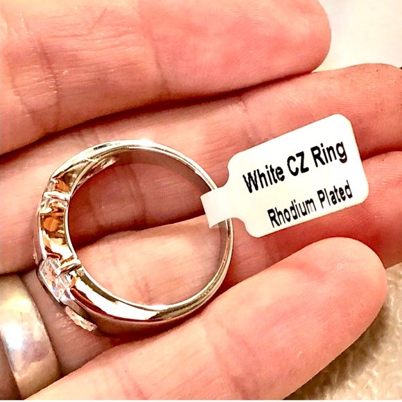 3/$40 VTG 70s Womens Ring Rhodium Plated Silver Clear Cubic Zirconia Stones 9.5 - Picture 9 of 12